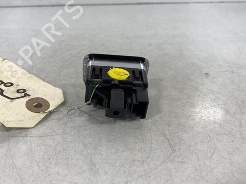 Used Right rear window switch MERCEDES-BENZ CLA Coupe (C117) CLA 220 CDI / d (117.303) (163 hp) 19974851