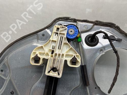 Vindusheismekanisme venstre bak Vindusheismekanisme venstre bak VW POLO IV (9N_, 9A_) 1.9 TDI (101 hp) 36162563 36162563