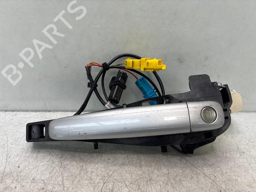 Used Front left exterior door handle Front left exterior door handle PEUGEOT 307 CC (3B) 2.0 HDi 135 (136 hp) 36281247 36281247