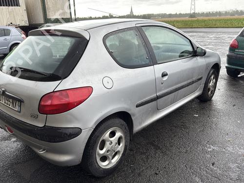 Front bumper PEUGEOT 206 Hatchback (2A/C) 1.6 i | BP28212519C7 