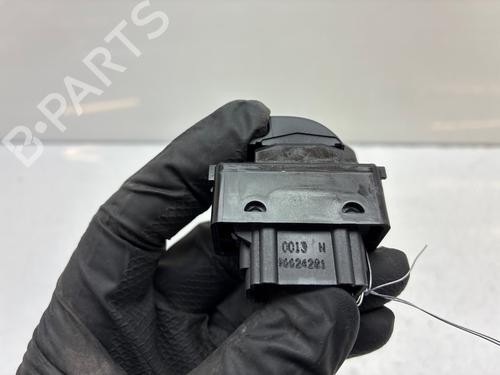 Right front window switch PEUGEOT PARTNER Tepee | BP37452107I26 - Image 2