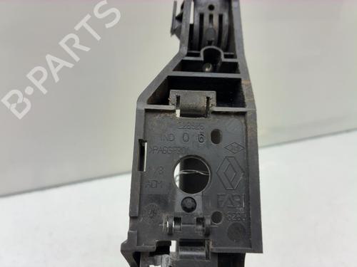 Used Front right exterior door handle Front right exterior door handle RENAULT CLIO III (BR0/1, CR0/1) 1.5 dCi (BR17, CR17) (86 hp) 39902372 39902372