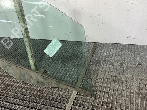 Used Front right door window Front right door window 28441639 28441639