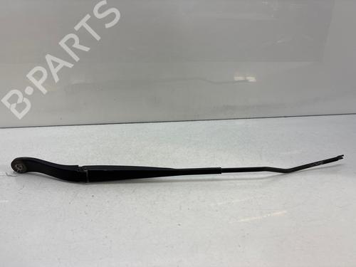front-windshield-wiper-arm-renault-clio-iii-grandtour-kr01_-2007-39653580 main image