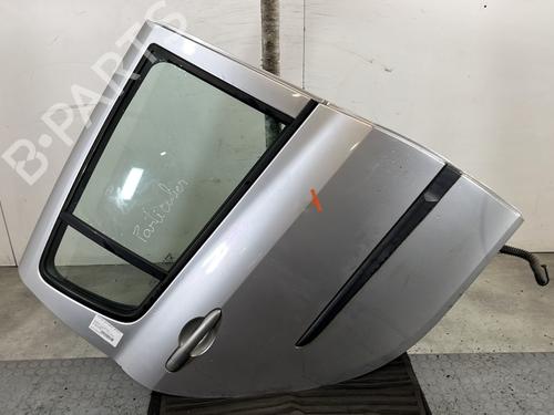 Used Right rear door RENAULT CLIO III (BR0/1, CR0/1) 1.5 dCi (BR17, CR17) (86 hp) 32063452