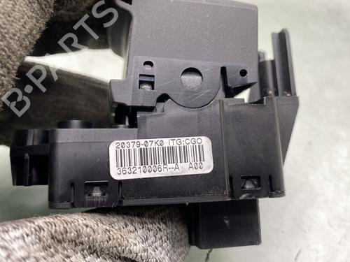 Used Switch Switch RENAULT SCÉNIC III (JZ0/1_) 1.9 dCi (JZ0J, JZ1J, JZ1K, JZ1S) (131 hp) 25813788 25813788