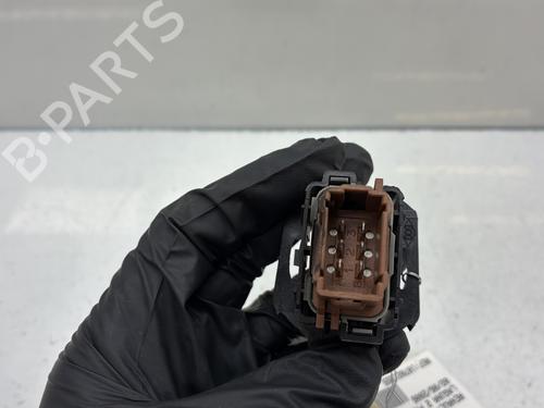 Used Right front window switch Right front window switch RENAULT LAGUNA II (BG0/1_) 1.9 dCi (BG1A, BG1W, BG0G) (110 hp) 33991491 33991491
