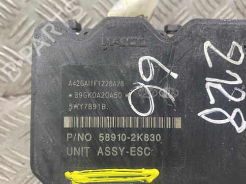 Used ABS pump KIA SOUL I (AM) 1.6 CRDi 128 (126 hp) 19960993
