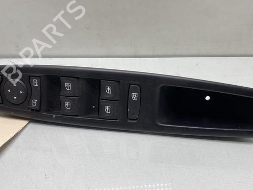 Used Left front window switch RENAULT SCÉNIC III (JZ0/1_) 1.5 dCi (110 hp) 30535652