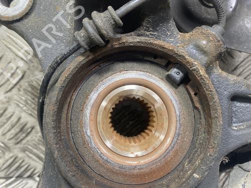 Used Right front steering knuckle Right front steering knuckle CITROËN C4 Picasso II 1.6 BlueHDi 120 (120 hp) 22438357 22438357