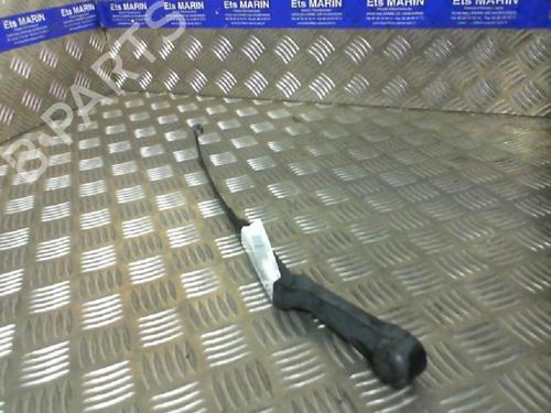 Used Front windshield wiper arm NISSAN MICRA II (K11) 1.5 D (57 hp) 20035116