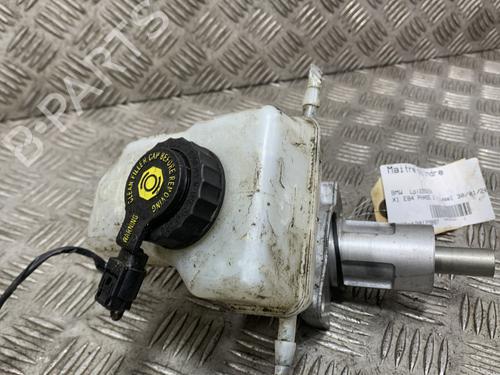 Used Brake master cylinder BMW X1 (E84) xDrive 20 d (184 hp) 32745489