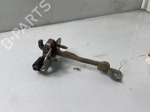 Used Hinge/Door check strap DACIA SANDERO II 1.5 dCi (90 hp) 28581316