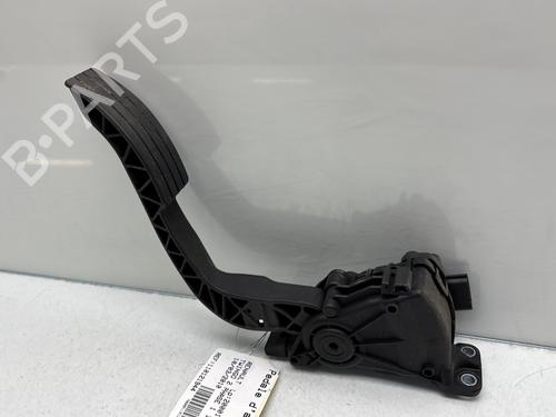 Used Pedal RENAULT TWINGO II (CN0_) 1.2 16V (CN04, CN0B) (75 hp) 27821110