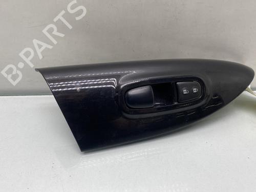 Used Right front window switch NISSAN JUKE (F15) 1.5 dCi (110 hp) 26392777