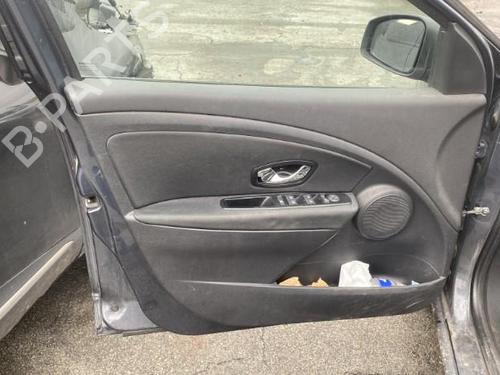 Fuse box RENAULT MEGANE III Hatchback (BZ0/1_, B3_) 1.5 dCi (BZ09, BZ0D, BZ1W, BZ29, BZ14) | BP30297074E1 - Image 17