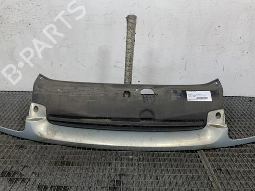 Grill RENAULT CLIO II (BB_, CB_) 1.2 (BB0A, BB0F, BB10, BB1K, BB28, BB2D, BB2H, CB0A,... (58 hp) 33180762