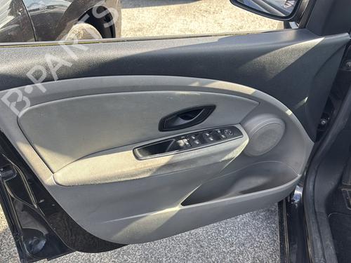 Błotnik przedni prawy RENAULT MEGANE III Hatchback (BZ0/1_, B3_) 1.5 dCi (BZ09, BZ0D, BZ1W, BZ29, BZ14) | BP30593219C42 