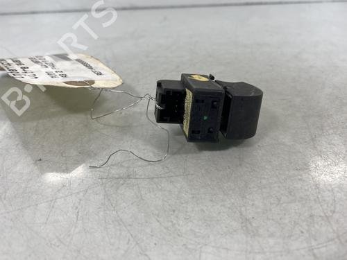Used Right front window switch Right front window switch AUDI A3 (8P1) [2003-2013] 19982602 19982602