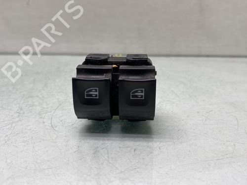 Used Left front window switch RENAULT CLIO IV (BH_) 1.5 dCi 90 (90 hp) 30198928