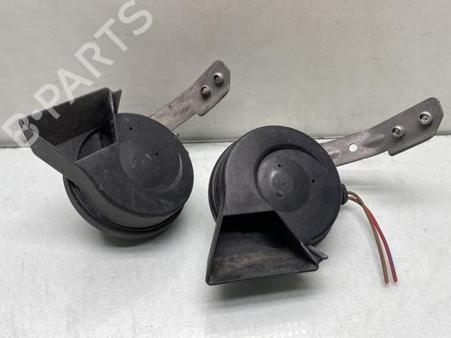 Horn AUDI A4 B8 Avant (8K5) 2.0 TDI (143 hp) 31707910
