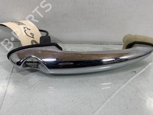 Poignée extérieure avant gauche MINI MINI (R50, R53) Cooper (116 hp) 31887176