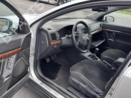 Front bumper OPEL VECTRA B (J96) 1.7 TD (F19) | BP32413402C7 