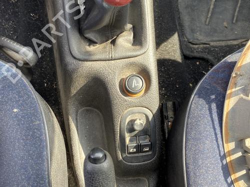 Rudehejsemekanisme Højre foran PEUGEOT 206 Hatchback (2A/C) 1.9 D | BP27643118C23 