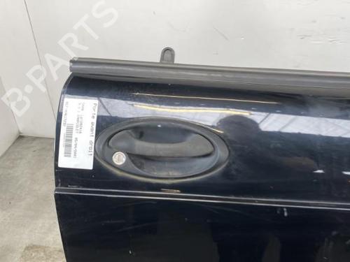 Used Right front door Right front door 22916507 22916507