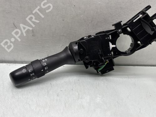 Used Switch TOYOTA YARIS (_P13_) 1.5 Hybrid (NHP130_, NHP130) (101 hp) 28704786