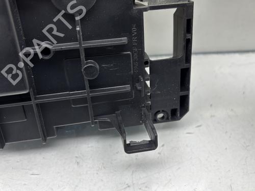 Fuse box PEUGEOT 3008 I MPV (0U_) 1.6 HDi | BP29842477E1
