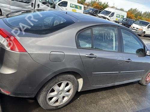 Fuse box RENAULT LAGUNA III (BT0/1) 2.0 dCi (BT01, BT08, BT09, BT0E, BT0K, BT12, BT1C, BT1D,... | BP31205703E1 - Image 12