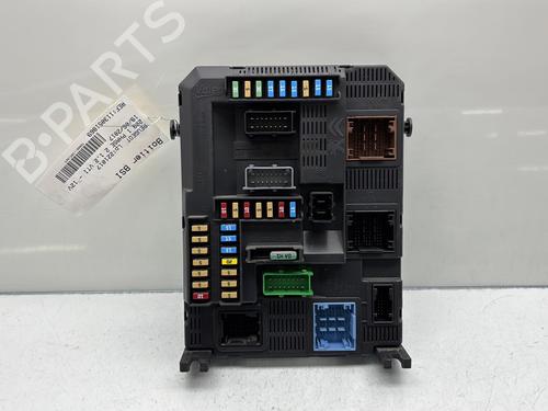 Used Fuse box PEUGEOT 208 I (CA_, CC_) 1.2 VTI 82 (82 hp) 31205689