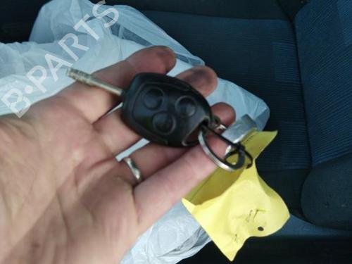 Front left lock FORD FIESTA V (JH_, JD_) 1.4 16V | BP19994321C98 