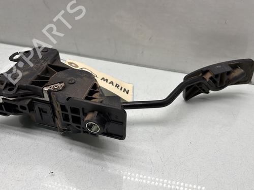 Used Pedal Pedal MITSUBISHI L200 / TRITON (KA_T, KB_T) 2.5 DI-D 4WD (KB4T) (136 hp) 32344352 32344352