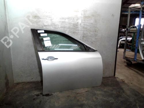 Used Right front door Right front door ALFA ROMEO 156 (932_) 1.9 JTD (932B2) (105 hp) 20014207 20014207