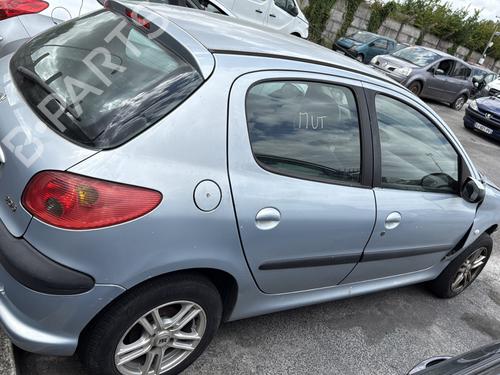 Used Parts PEUGEOT 206 Hatchback (2A/C)  1.4 16V  4411171