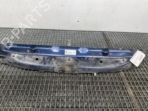 Used Crossmember PEUGEOT 406 (8B) 2.2 HDi (133 hp) 21005052