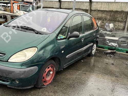 Left headlight CITROËN XSARA PICASSO (N68) 2.0 HDi | BP19968267C28 