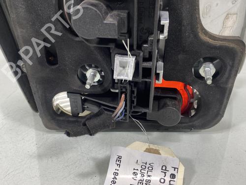 Used Right tailgate light Right tailgate light VW TOUAREG (7LA, 7L6, 7L7) 2.5 R5 TDI (174 hp) 19968739 19968739