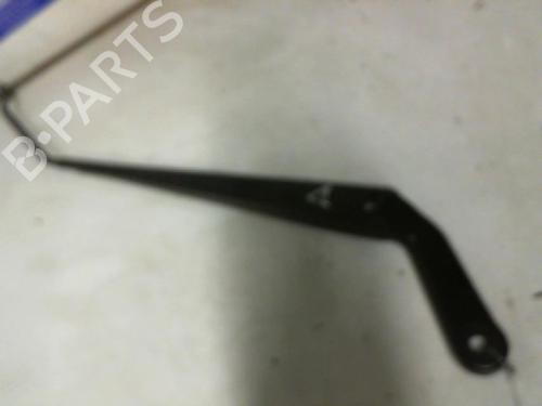 Used Front windshield wiper arm PEUGEOT 206 Hatchback (2A/C) [1998-2012]  20020267