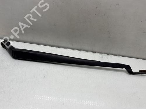 Used Front windshield wiper arm TOYOTA AURIS (_E15_) 2.0 D-4D (ADE150_, ADE150R) (126 hp) 31858110