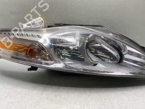 Used Right headlight FORD MONDEO IV Turnier (BA7) 1.8 TDCi (125 hp) 32230480