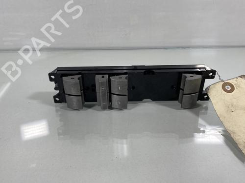 Used Left front window switch Left front window switch VW PHAETON (3D1, 3D2, 3D3, 3D4, 3D6, 3D7, 3D8, 3D9) 3.0 V6 TDI 4motion (240 hp) 21956381 21956381