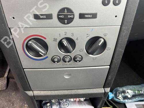 Venstre forlygte OPEL MERIVA A MPV (X03) 1.3 CDTI (E75) | BP19957232C28 