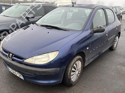 Brugte PEUGEOT 206 Hatchback (2A/C) 1.4 i (75 hp) 3572438