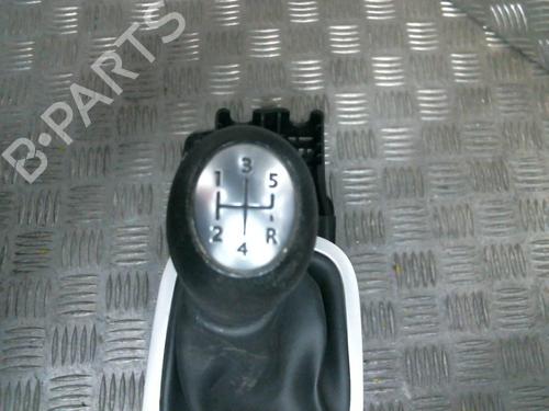 Used Gear lever RENAULT MEGANE III Hatchback (BZ0/1_, B3_) 1.5 dCi (BZ0C) (90 hp) 20013429