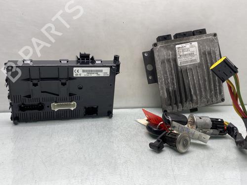 Used Electronic module RENAULT CLIO II (BB_, CB_) 1.5 dCi (B/C2J) (68 hp) 31612937