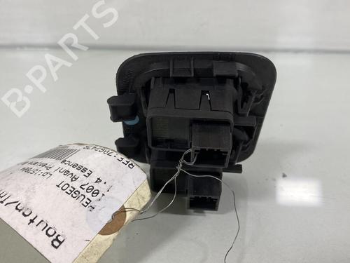 Used Left rear window switch Left rear window switch PEUGEOT 1007 (KM_) 1.4 (75 hp) 20035033 20035033