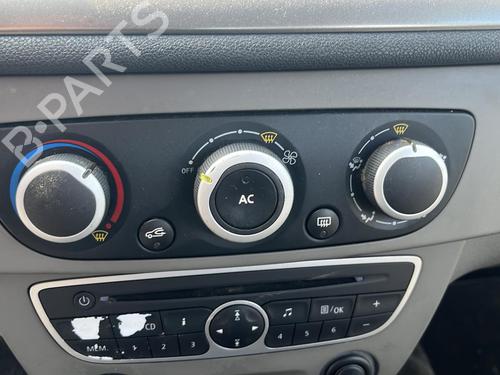Left front door RENAULT MEGANE III Hatchback (BZ0/1_, B3_) 1.5 dCi | BP22420957C2 